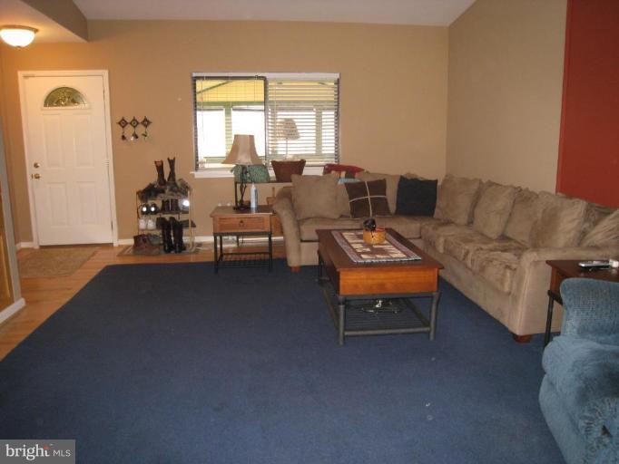2098 Rutherford Lane Amissville, VA 20106 - Photo 8 of 16 Living Room #3
