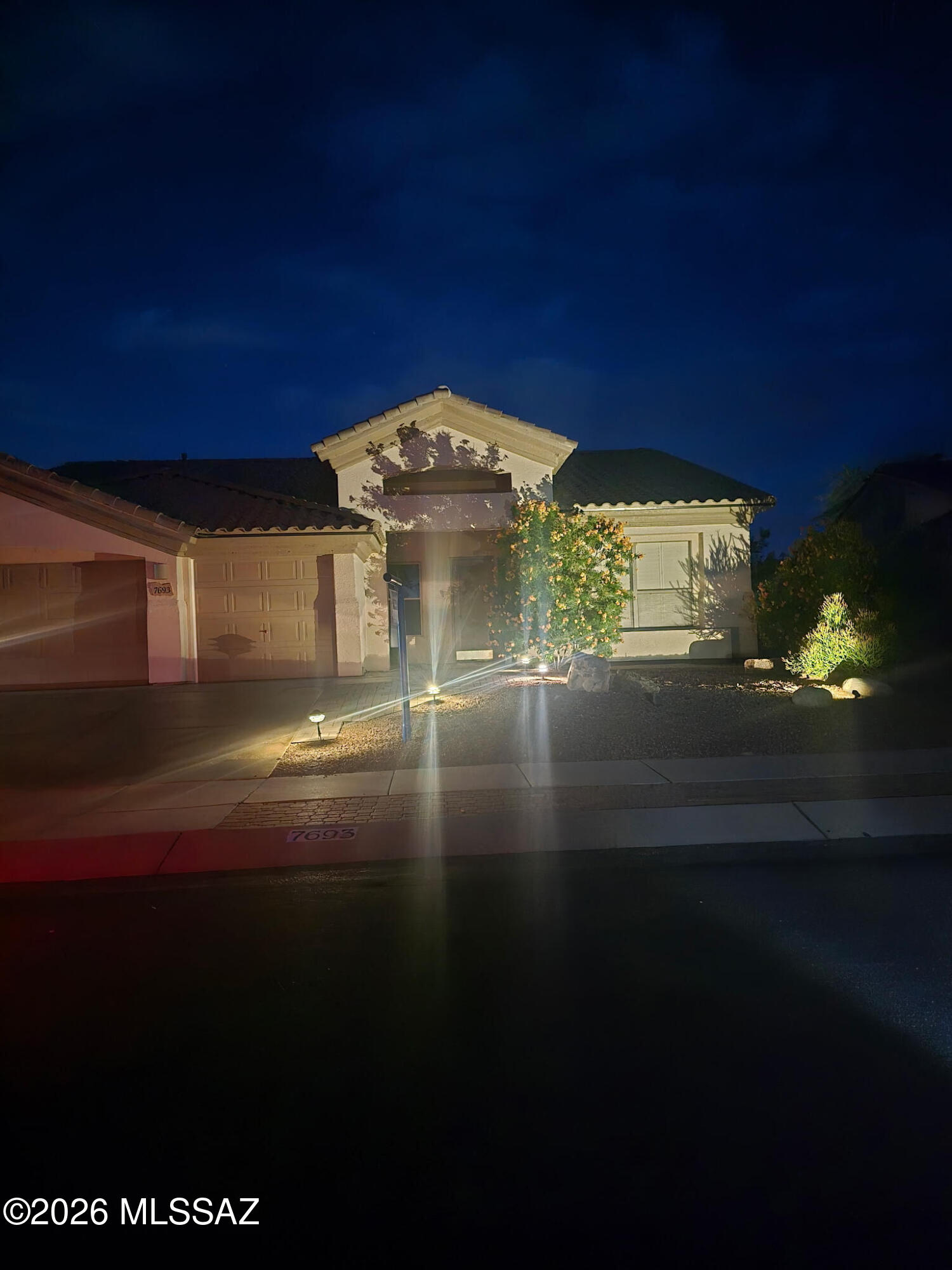 7693 West Sunlark Way Tucson, AZ 85743 - Photo 37 of 43