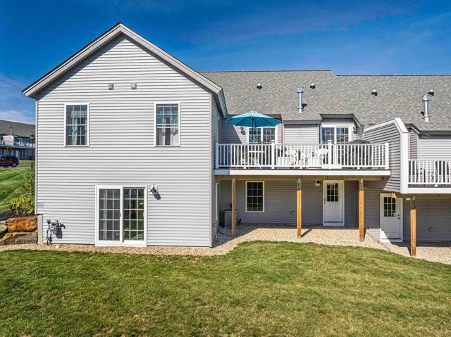 $559,900 | 16 B Lunas Avenue, Epping, NH 03042