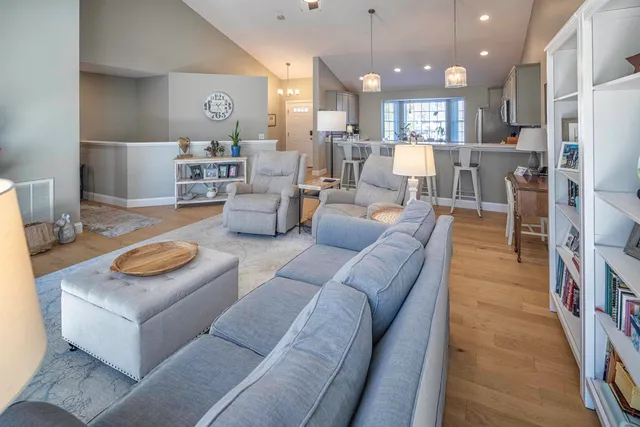 $559,900 | 16 B Lunas Avenue, Epping, NH 03042