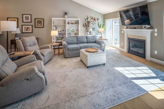 $559,900 | 16 B Lunas Avenue, Epping, NH 03042