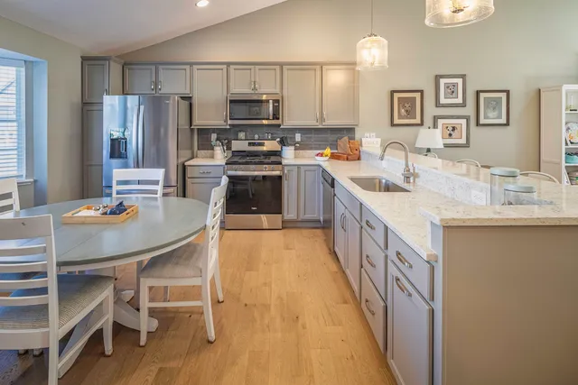 $559,900 | 16 B Lunas Avenue, Epping, NH 03042