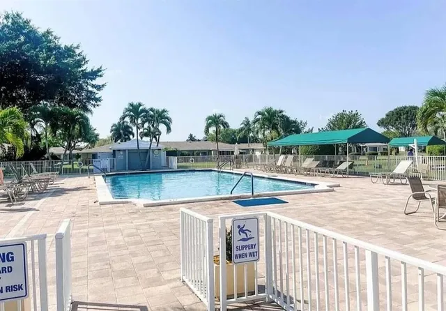 $2,100 | 8732 Bella Vista Drive, Unit 42, Boca Raton, FL 33433