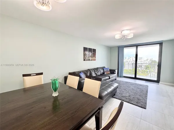 $2,650 | 210 174th Street, Unit 816, Sunny Isles Beach, FL 33160