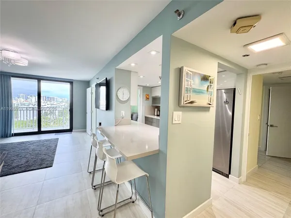 $2,650 | 210 174th Street, Unit 816, Sunny Isles Beach, FL 33160