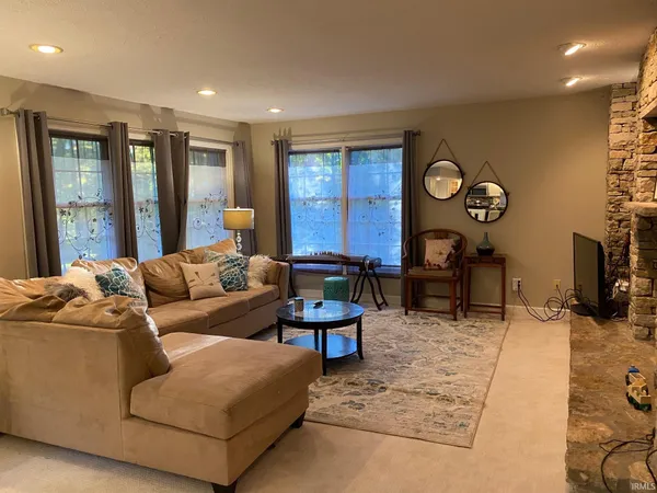 $3,495 | 2206 East Autumn Drive, Bloomington, IN 47401