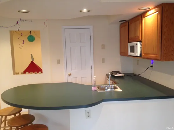 $3,495 | 2206 East Autumn Drive, Bloomington, IN 47401