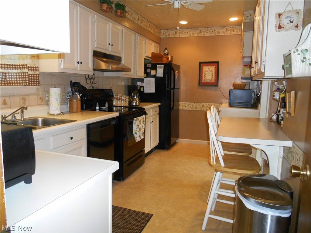 3611 Dickenson Road Ashtabula, OH 44004 - Photo 25 of 33 kitchen