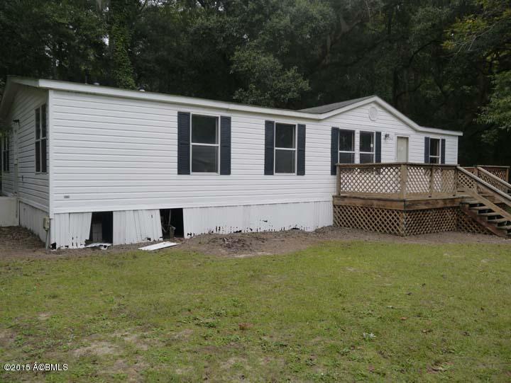 949 Sams Point Road Beaufort, SC 29907 - Photo 1 of 14 _1100460