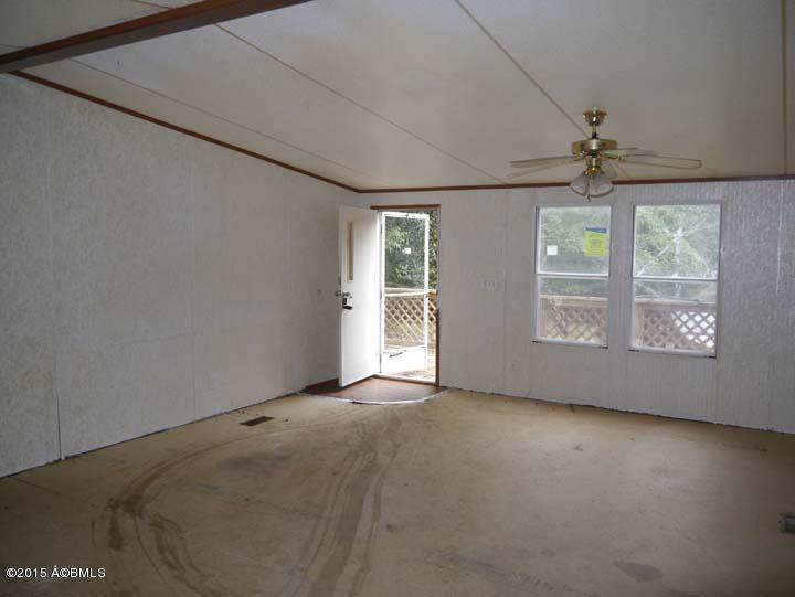949 Sams Point Road Beaufort, SC 29907 - Photo 3 of 14 _1100447