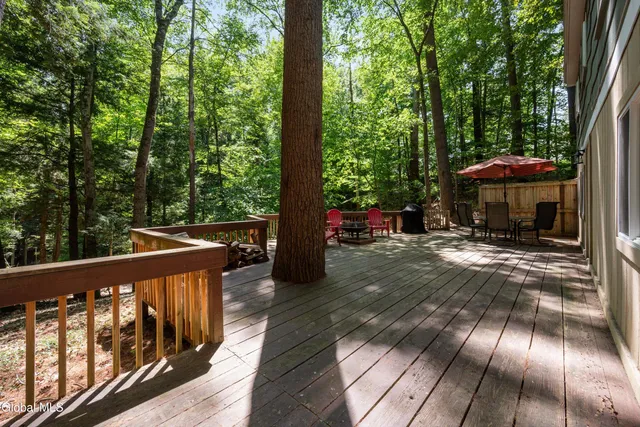 $237,900 | 94 Sagamore Street, Lake Luzerne, NY 12846