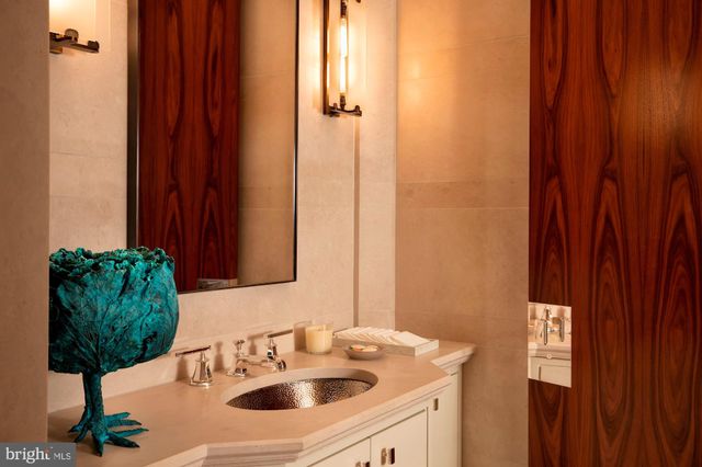 $11,000,000 | 3150 South Street Northwest, Unit PH2C, Washington, DC 20007