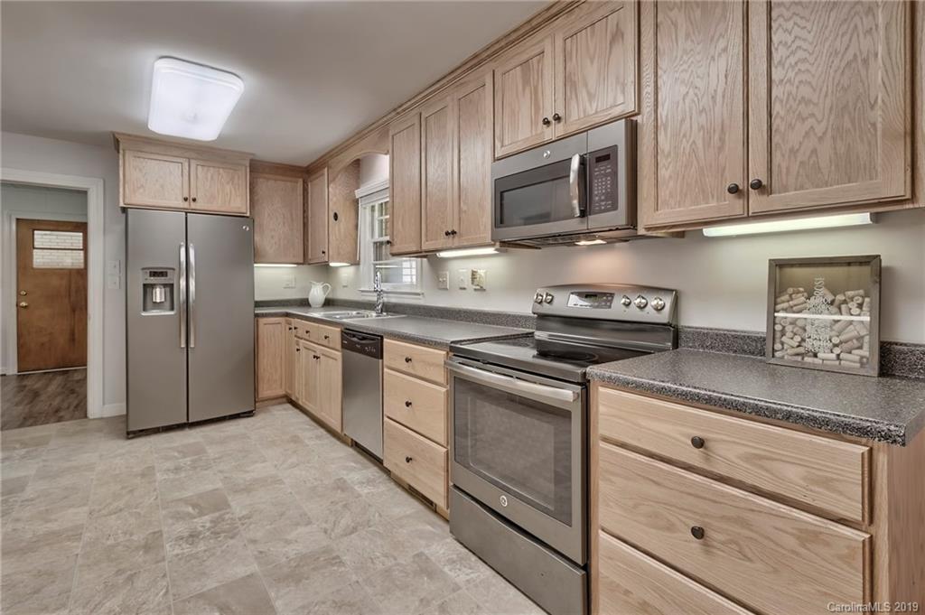 241 South Mccoy Road Salisbury, NC 28144 - Photo 7 of 48