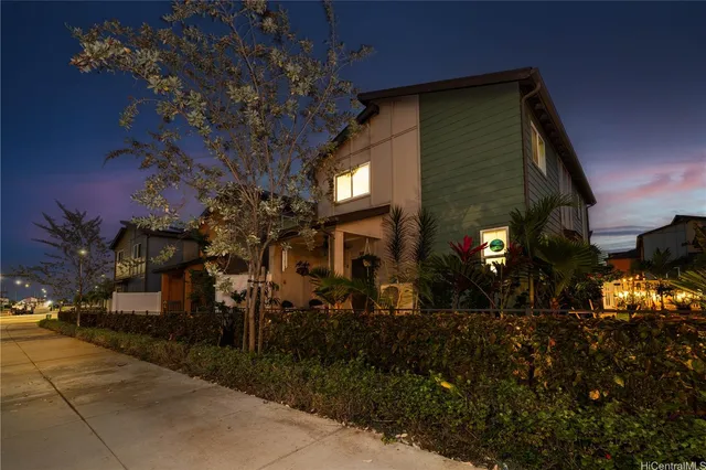 $923,000 | 91-1640 Honouliuli Street, Unit 73, Ewa Beach, HI 96706