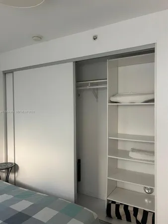 $2,000 | 801 15th Street, Unit 202, Miami Beach, FL 33139