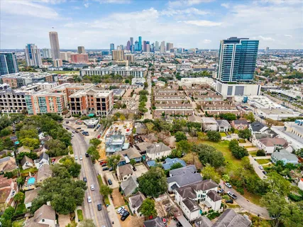 $1,795,000 | 2036 Brentwood Drive, Houston, TX 77019