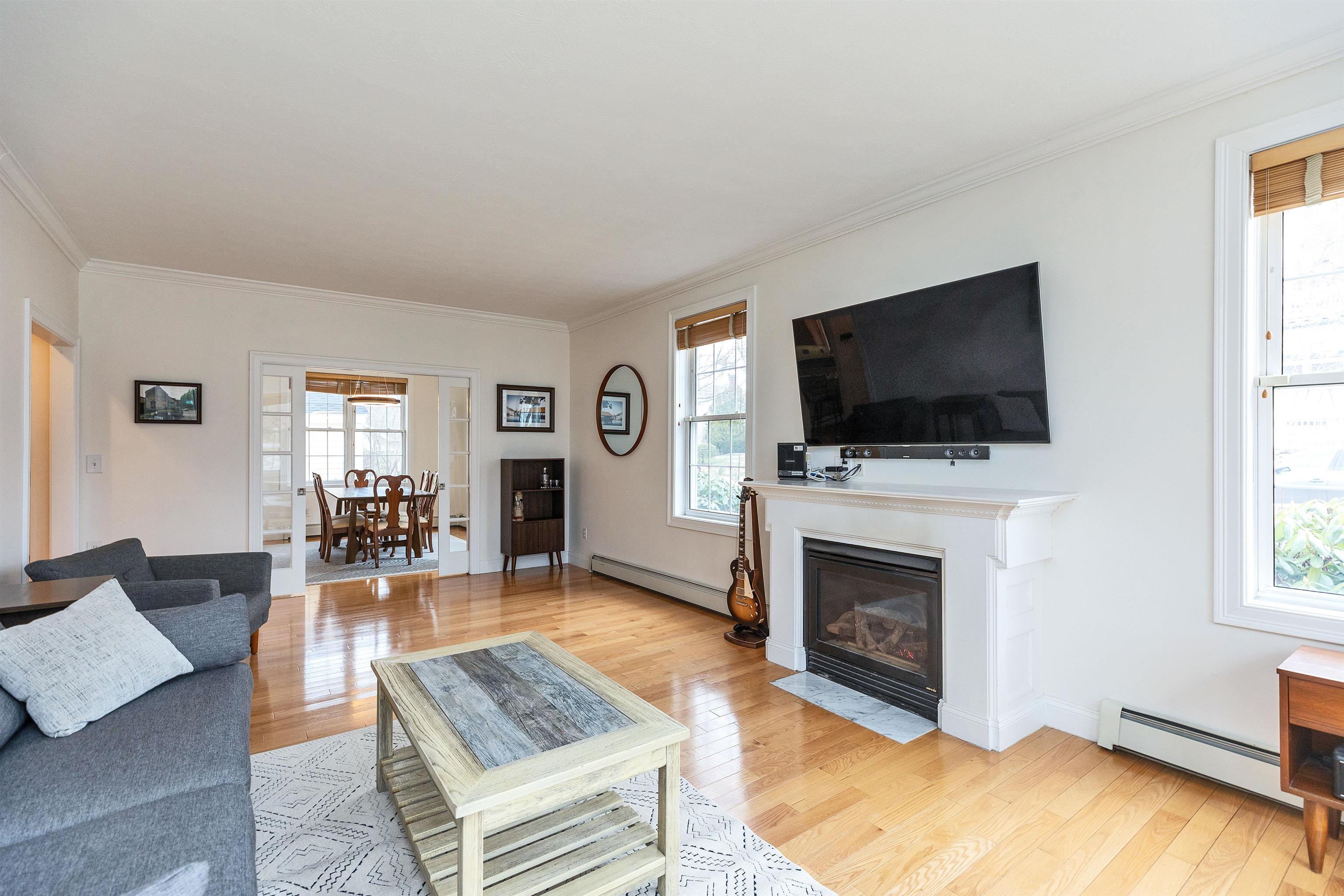 2246 Elm Street Manchester, NH 03104 - Photo 15 of 40