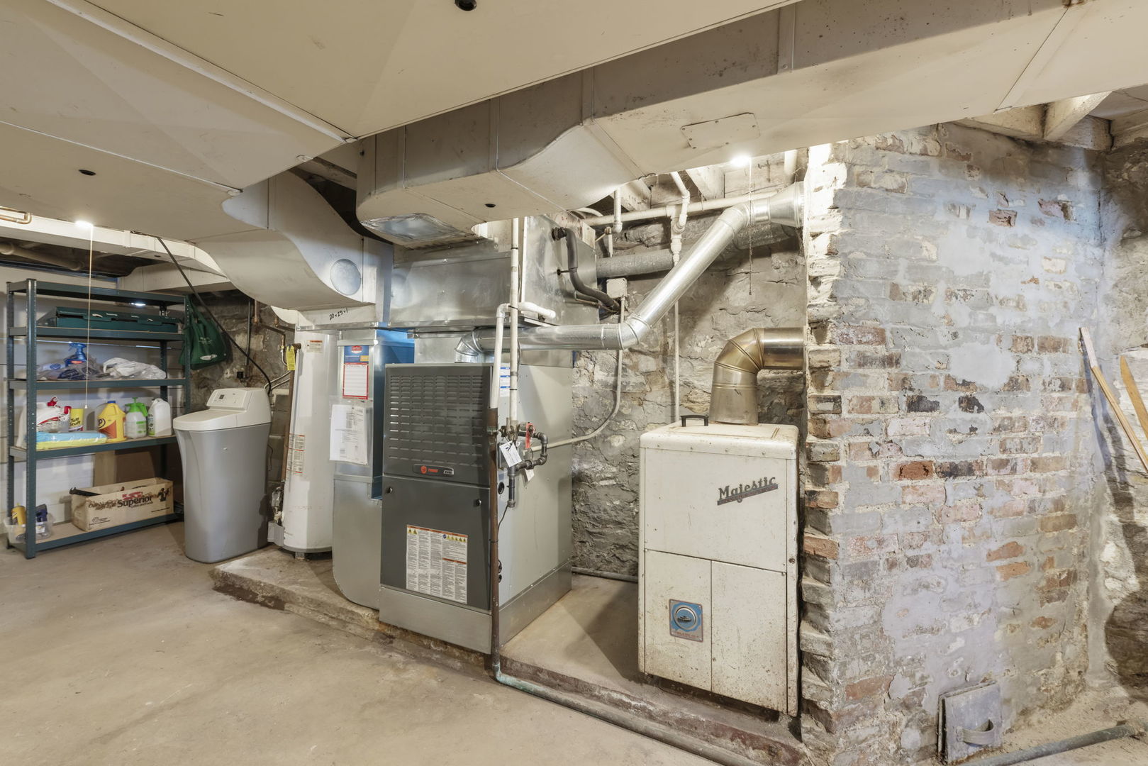 208 West Locust Street DeKalb, IL 60115 - Photo 20 of 26 a utility room with dryer and washer