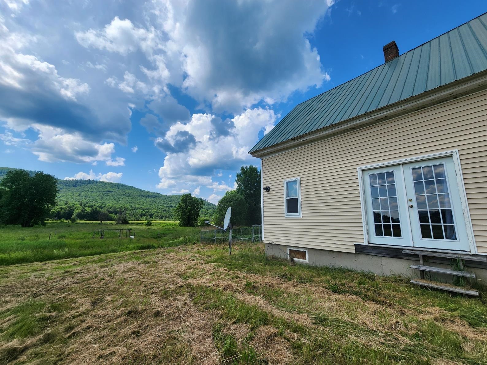 652 Vermont Rte 100 Lowell, VT 05847 - Photo 4 of 10