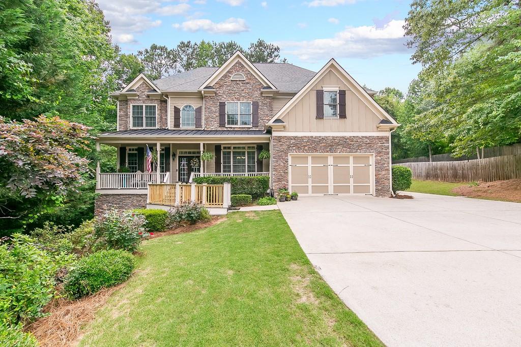 Wonderful family home located in desirable Chestatee Creek subdivision