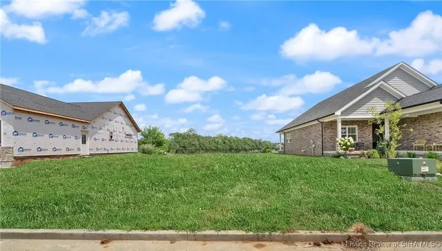 $99,500 | Lot 8 Villa Pointe Section 3, Jeffersonville, IN 47130