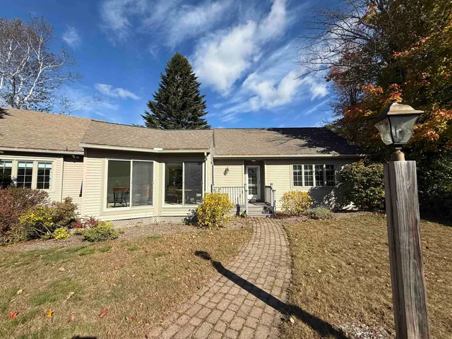 $2,300 | 69 Putney Hill Road, Hopkinton, NH 03229