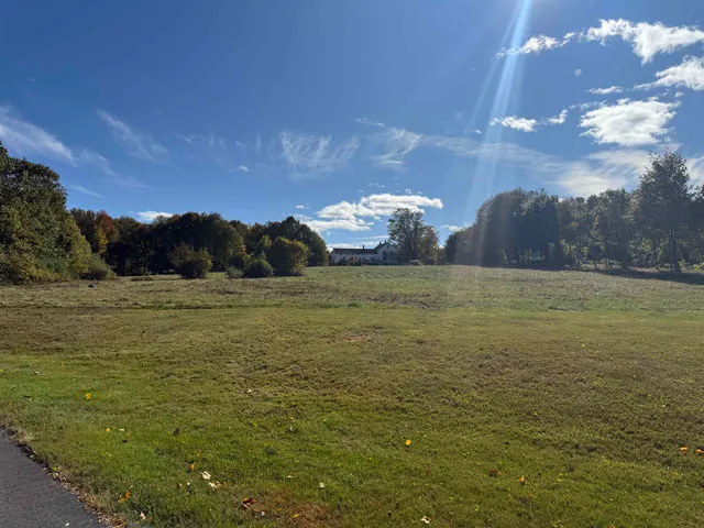 $2,300 | 69 Putney Hill Road, Hopkinton, NH 03229