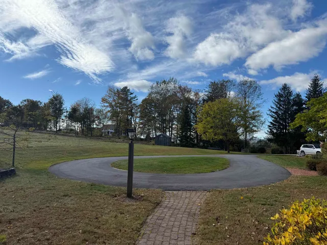 $2,300 | 69 Putney Hill Road, Hopkinton, NH 03229