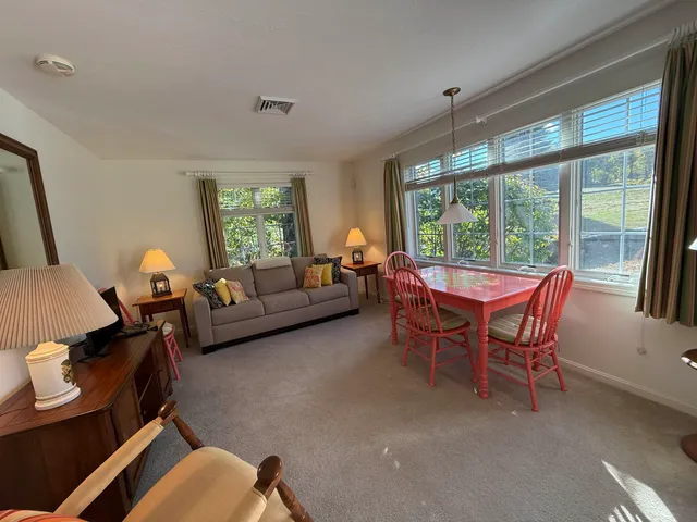 $2,300 | 69 Putney Hill Road, Hopkinton, NH 03229