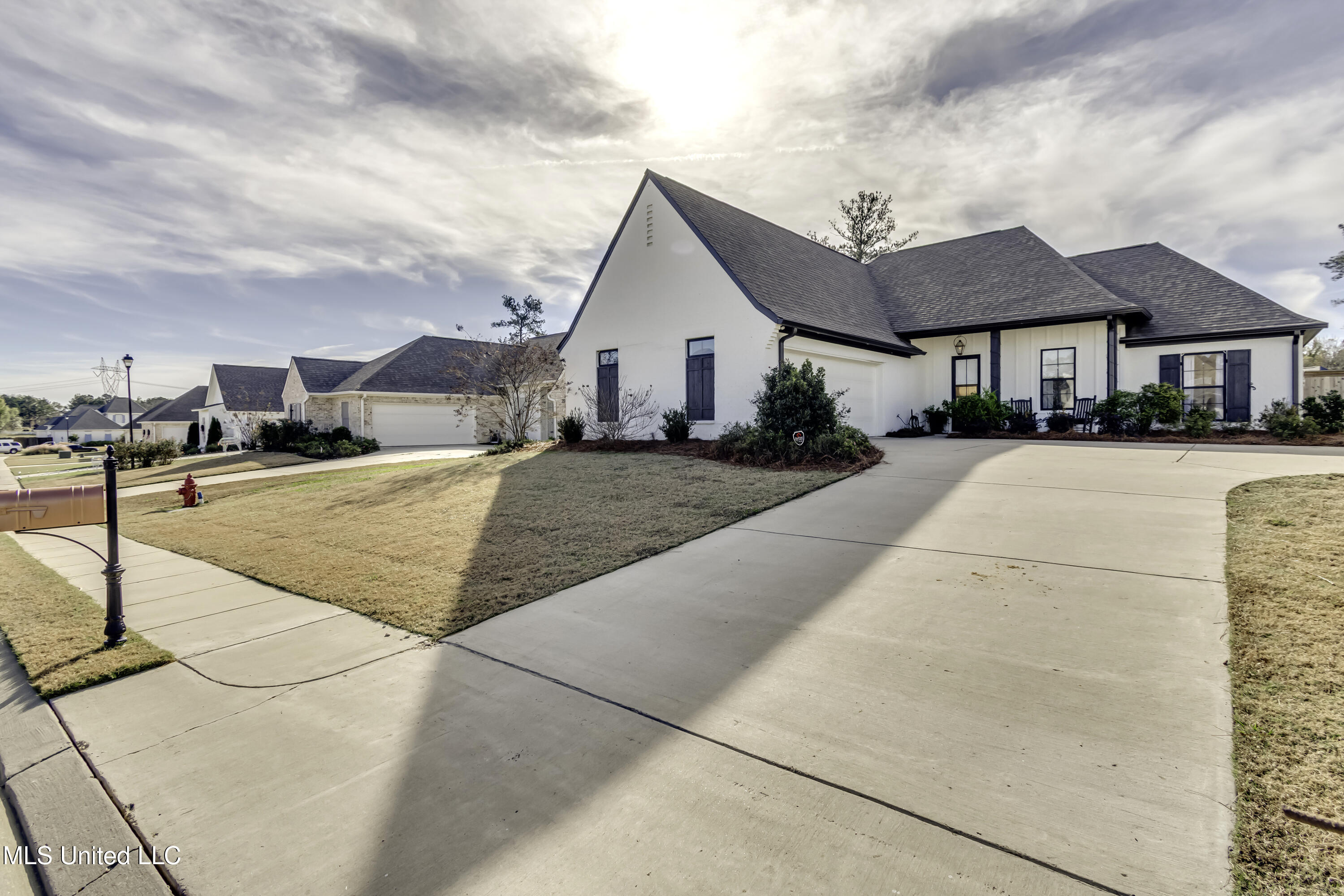 209 Herons Bay Circle Madison, MS 39110 - Photo 2 of 54 209 Herons Bay Cir--5