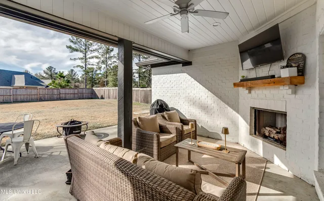 $375,000 | 209 Herons Bay Circle, Madison, MS 39110