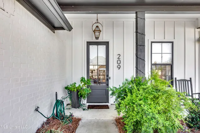 $375,000 | 209 Herons Bay Circle, Madison, MS 39110