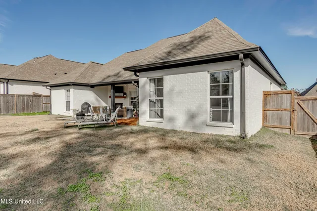 $375,000 | 209 Herons Bay Circle, Madison, MS 39110