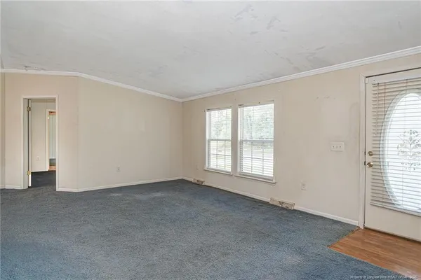 $180,000 | 210 East Pierce Street, Warsaw, NC 28398