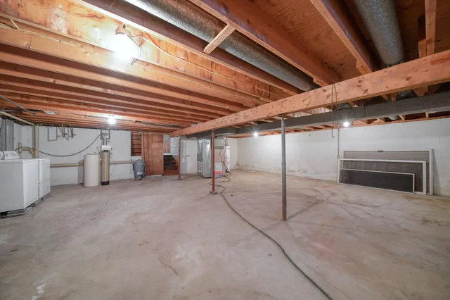 $284,875 | 11495 West Carleton Road, Clayton, MI 49235