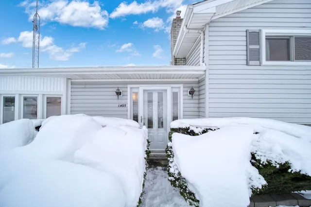 $284,875 | 11495 West Carleton Road, Clayton, MI 49235