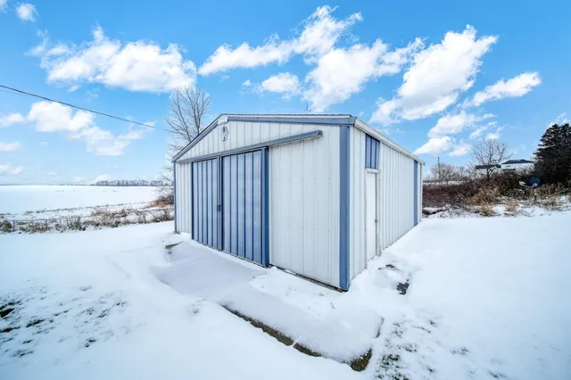 $284,875 | 11495 West Carleton Road, Clayton, MI 49235