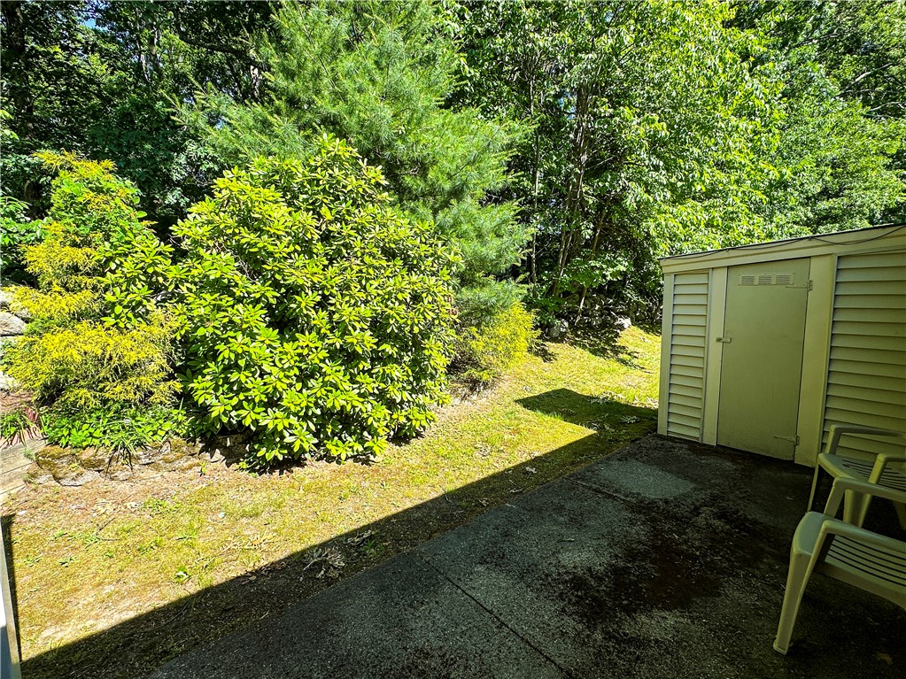565 Smithfield Road, Unit C6 North Providence, RI 02904 - Photo 15 of 17