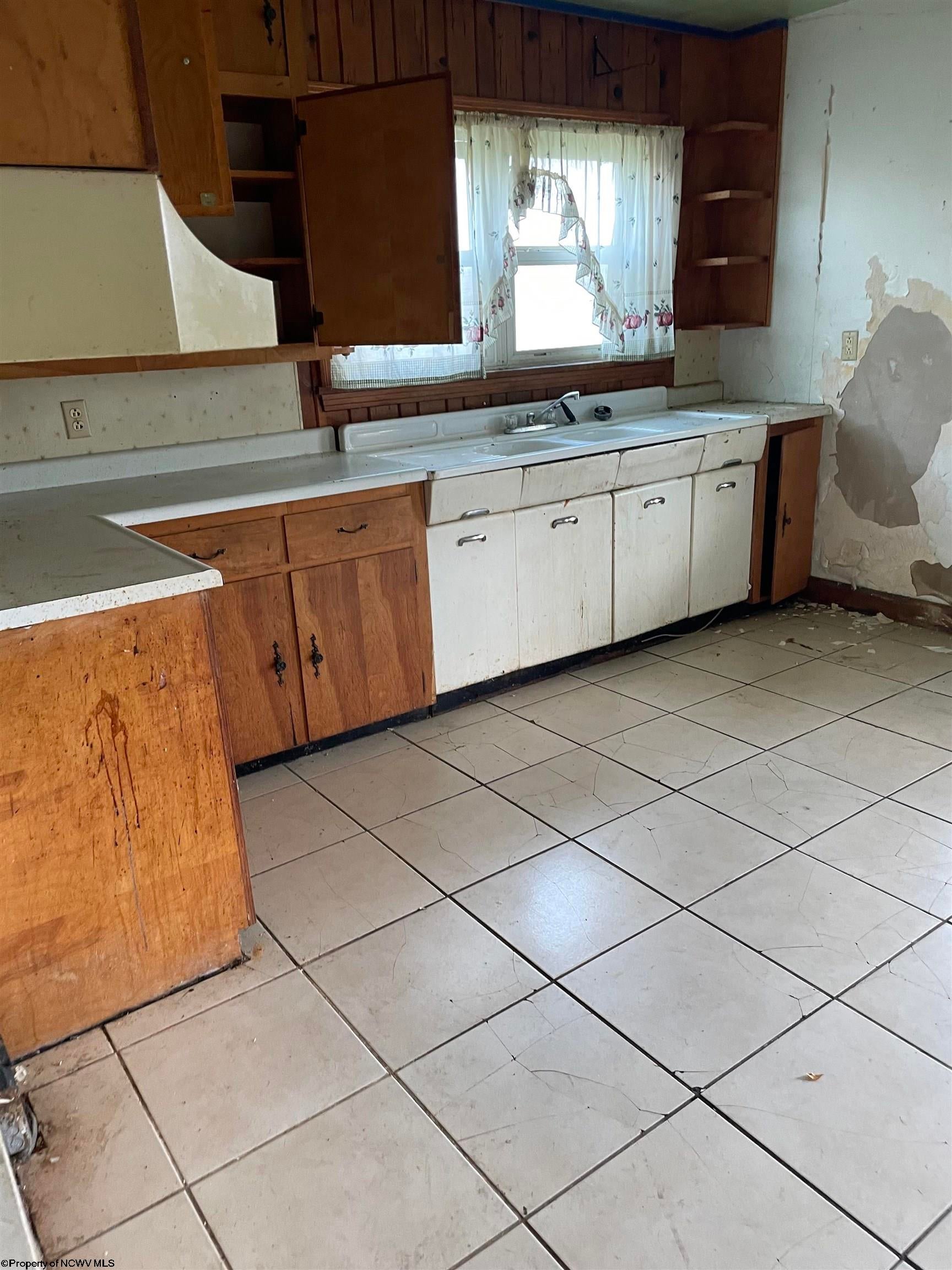 5 Two Pond Road Mill Creek, WV 26280 - Photo 4 of 15 Gallery Image 4