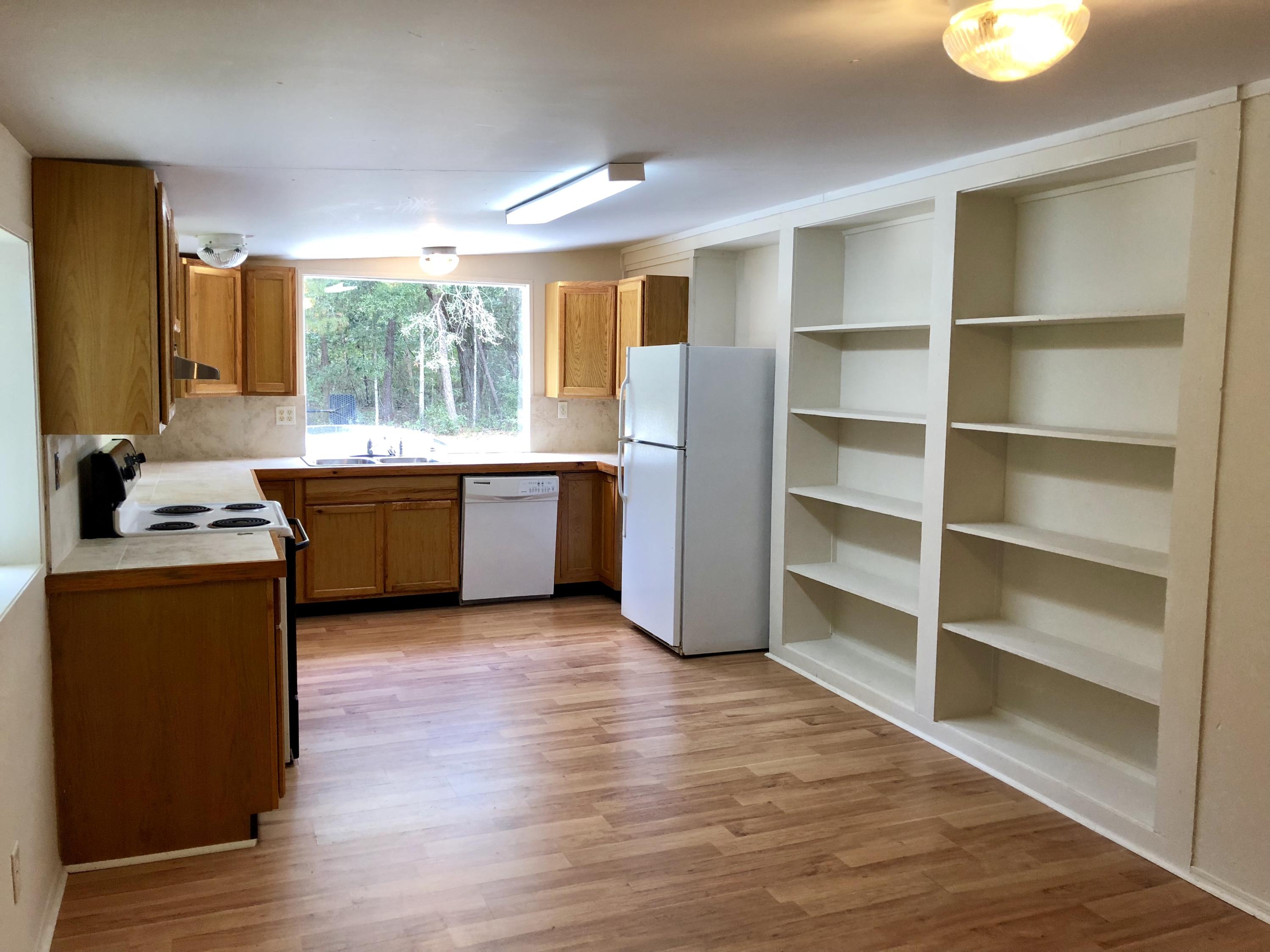 178 Whitfield Road Freeport, FL 32439 - Photo 2 of 29 Gallery Image 2