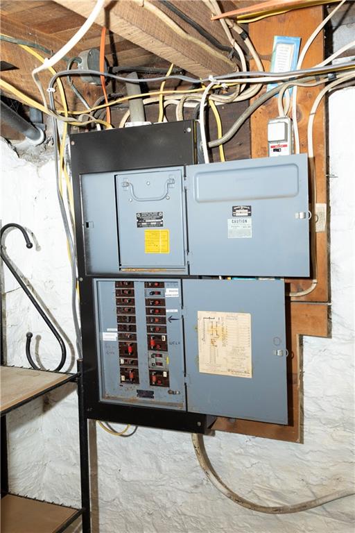 513 Lambertsville Road Stoystown, PA 15563 - Photo 42 of 49 a view of entryway