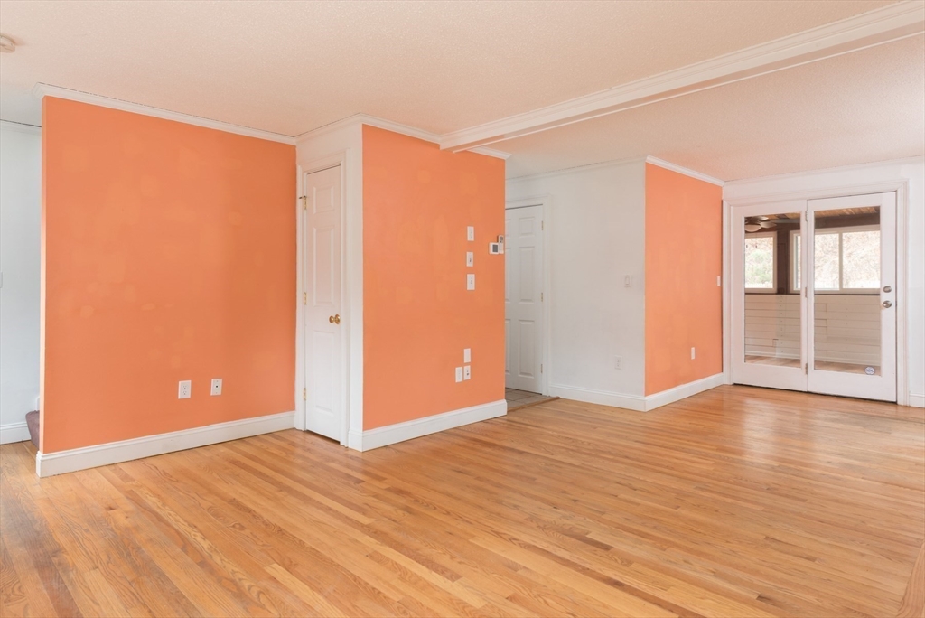 19 Meredith Road Sandwich, MA 02644 - Photo 7 of 40