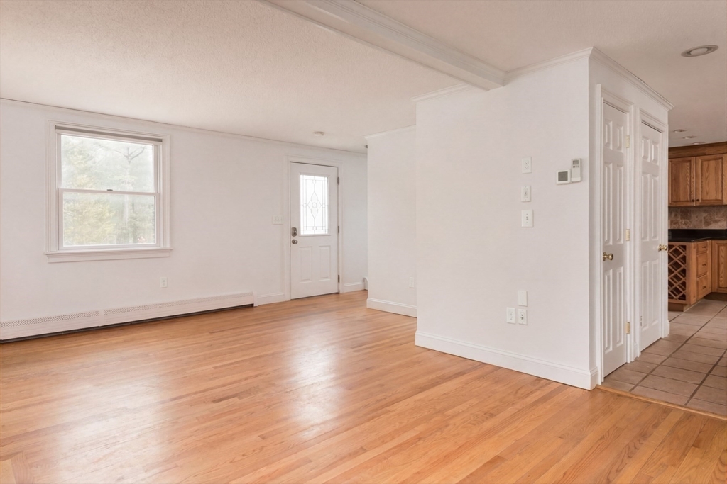 19 Meredith Road Sandwich, MA 02644 - Photo 8 of 40