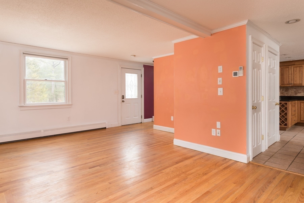 19 Meredith Road Sandwich, MA 02644 - Photo 9 of 40