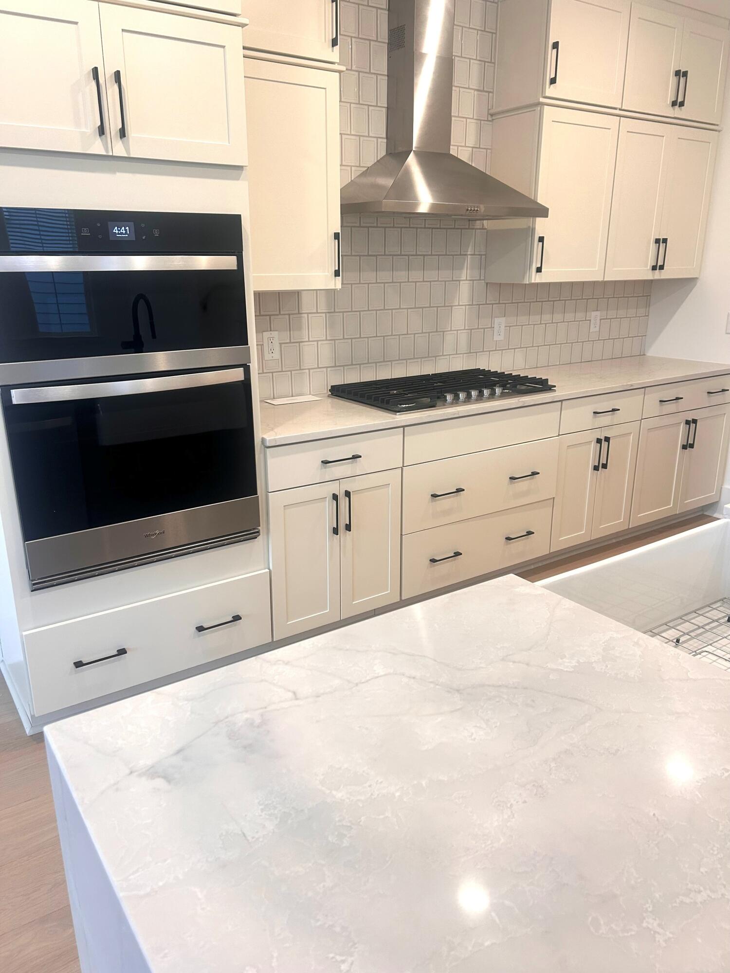 752 Minton Road Charleston, SC 29412 - Photo 6 of 41 kitchen 2 backsplash