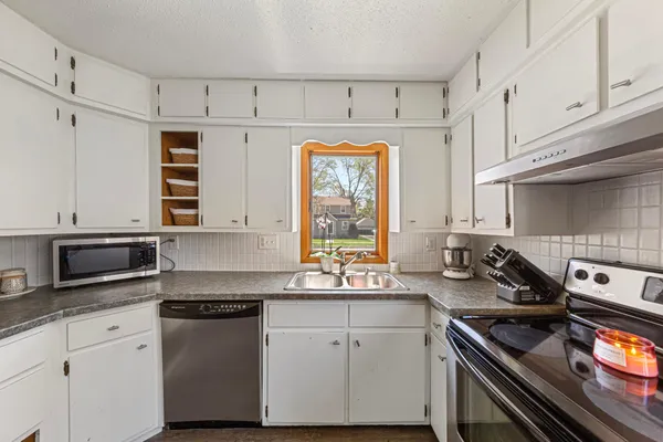 $170,000 | 708 13th Avenue Southwest, Austin, MN 55912