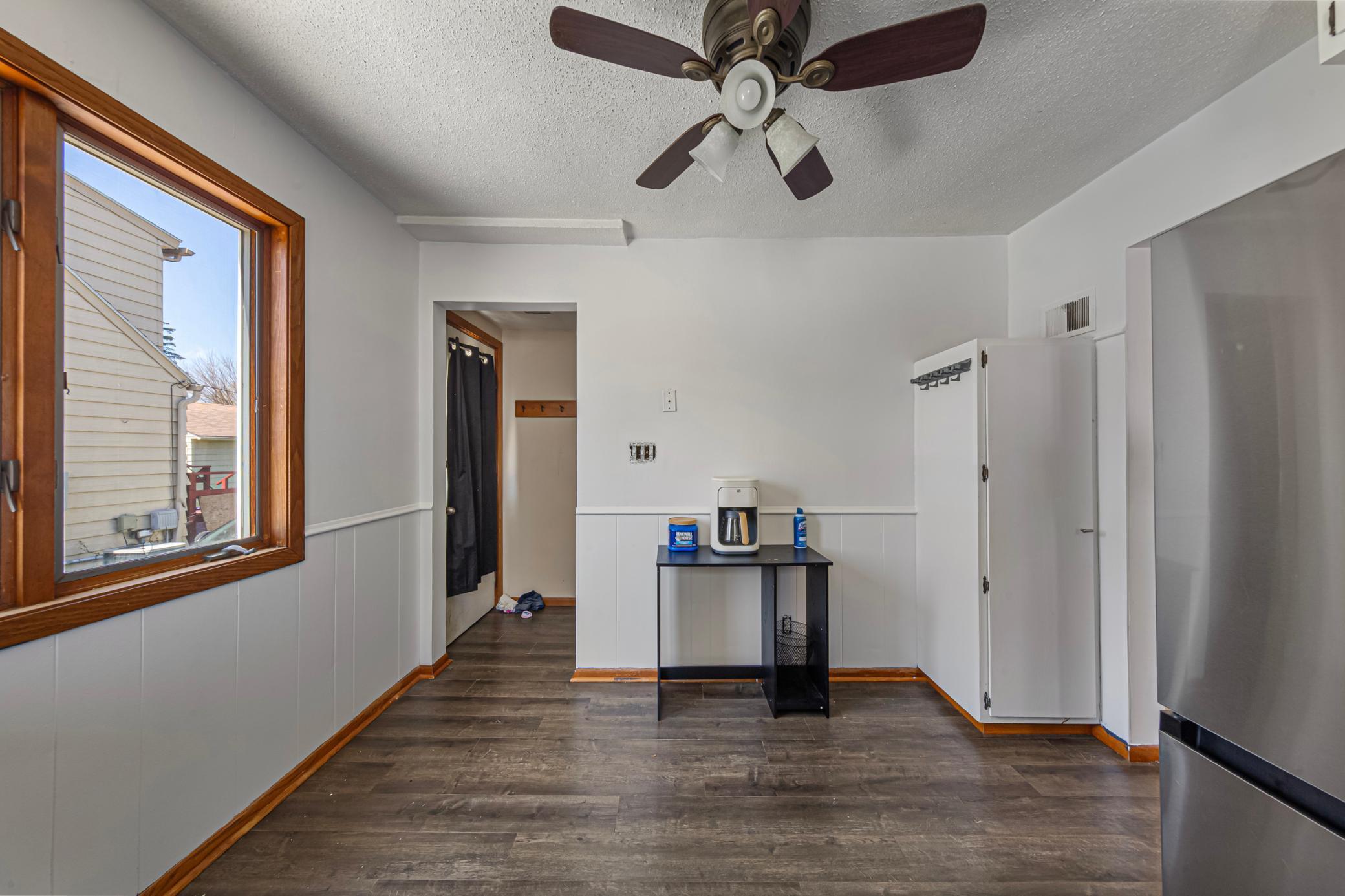 708 13th Avenue Southwest Austin, MN 55912 - Photo 13 of 29