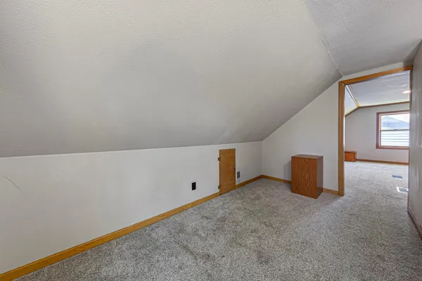 $170,000 | 708 13th Avenue Southwest, Austin, MN 55912