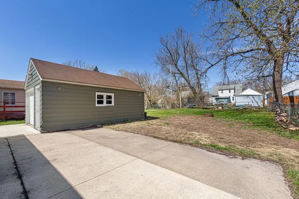 $170,000 | 708 13th Avenue Southwest, Austin, MN 55912