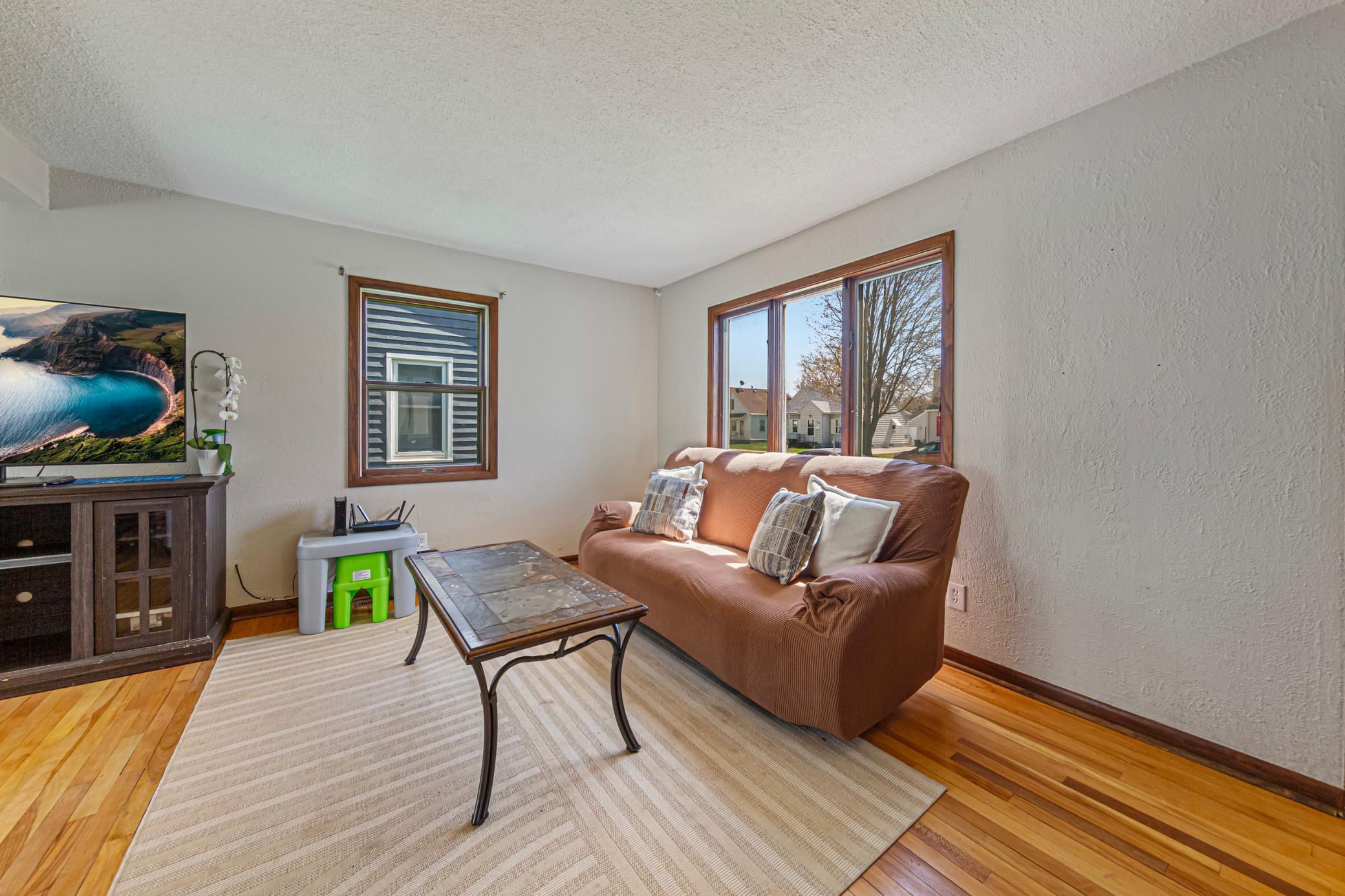 708 13th Avenue Southwest Austin, MN 55912 - Photo 5 of 29